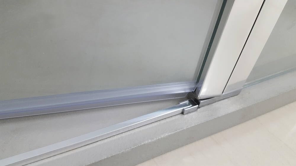 GME - Mampara Ducha 1 Puerta Corredera + 1 Puerta Fija Cromo 105cm | Mampara de Cristal con Perfilería de Aluminio y 195cm de Altura | Cristal Templado 6mm Antical Y Cierre Magnético