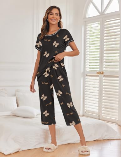Image of Ekouaer Womens Capri Pajama Sets Print Short Sleeve Sleepwear Top and Pants