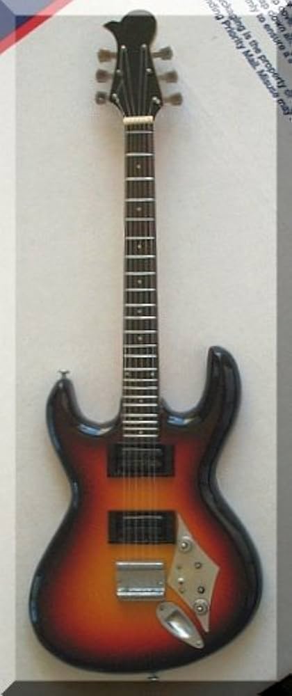 アート　作品　アメリカ　ギター　カー　車 Amazon | THE VENTURES ミニチュアギター HITCHHIKER