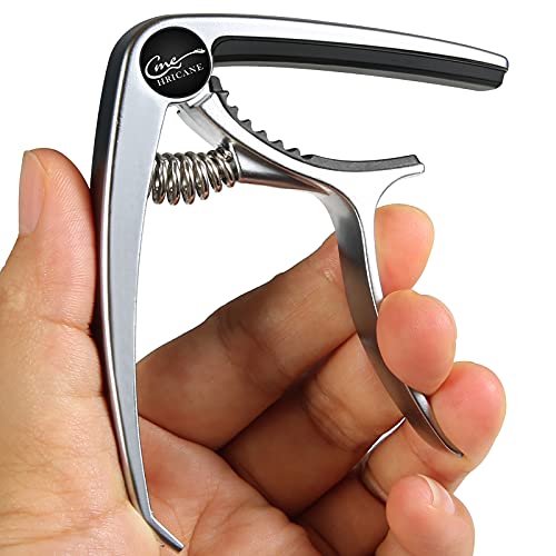 Hricane Capodastre pour guitare acoustique à changement rapide avec 3 médiators - Les Beatles, Paul McCartney, John Lennon, RIngo Starr, George Harrison Hricane Capodastre pour guitare acoustique à changement rapide avec 3 médiators – Image 8