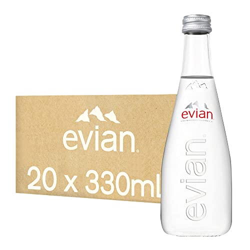 Evian Agua de manantial natural en botella de vidrio, agua con balance único de...