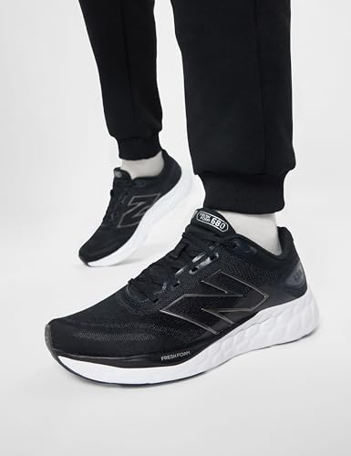 Image of New Balance Men 680 Running Shoes