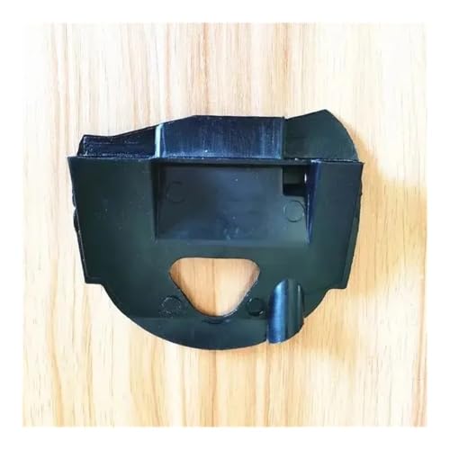 Support de nettoyage de tronçonneuse pour filtre à air Zenoah 662 en forêt