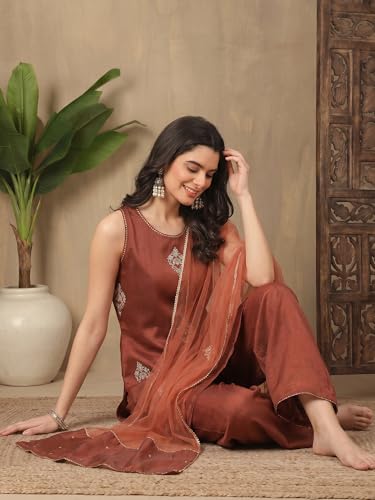 Image of Women's Floral Embroidered Silk Blend Kurta & Pant Set And Net Dupatta Ethnic Wear Salwar Suit Set (ES 2599)