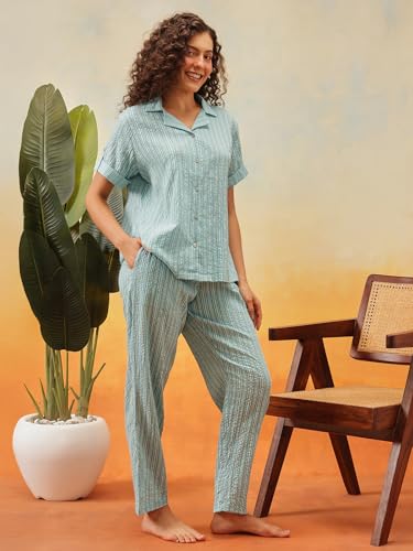 Image of Clovia Women Rayon Night Suit- Printed, Shirt & Pyjama Set