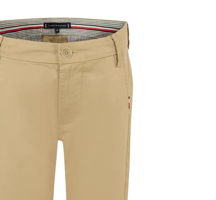 Pantaloni Tommy Hilfiger tipo chino infantil confeccionado en algodón resistente 2