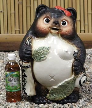 珍品信楽焼き 狸 女の子　狸庵名入り　飾り 開運 縁起物 商売繁盛 招福 古手 信楽焼 13号開運狸 たぬき タヌキ 狸 開運 縁起物 可愛い 陶器
