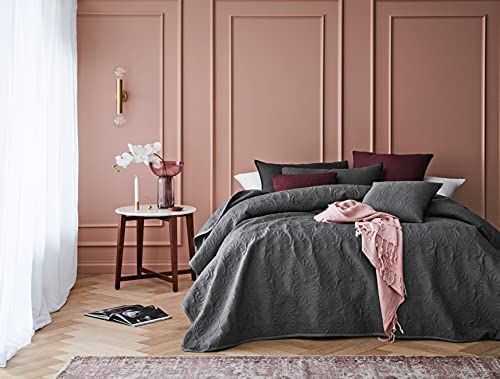 ROOM99 Leila Elegante Tagesdecke in Dunkelgrau 200 x 220 cm Vielseitige Wohndecke als Bettüberwurf oder Sofaüberwurf Überwurfdecke für Bett… – Ansicht 6