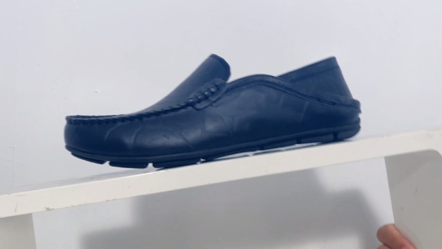 Amazon.com | Go Tour Men display picture 2
