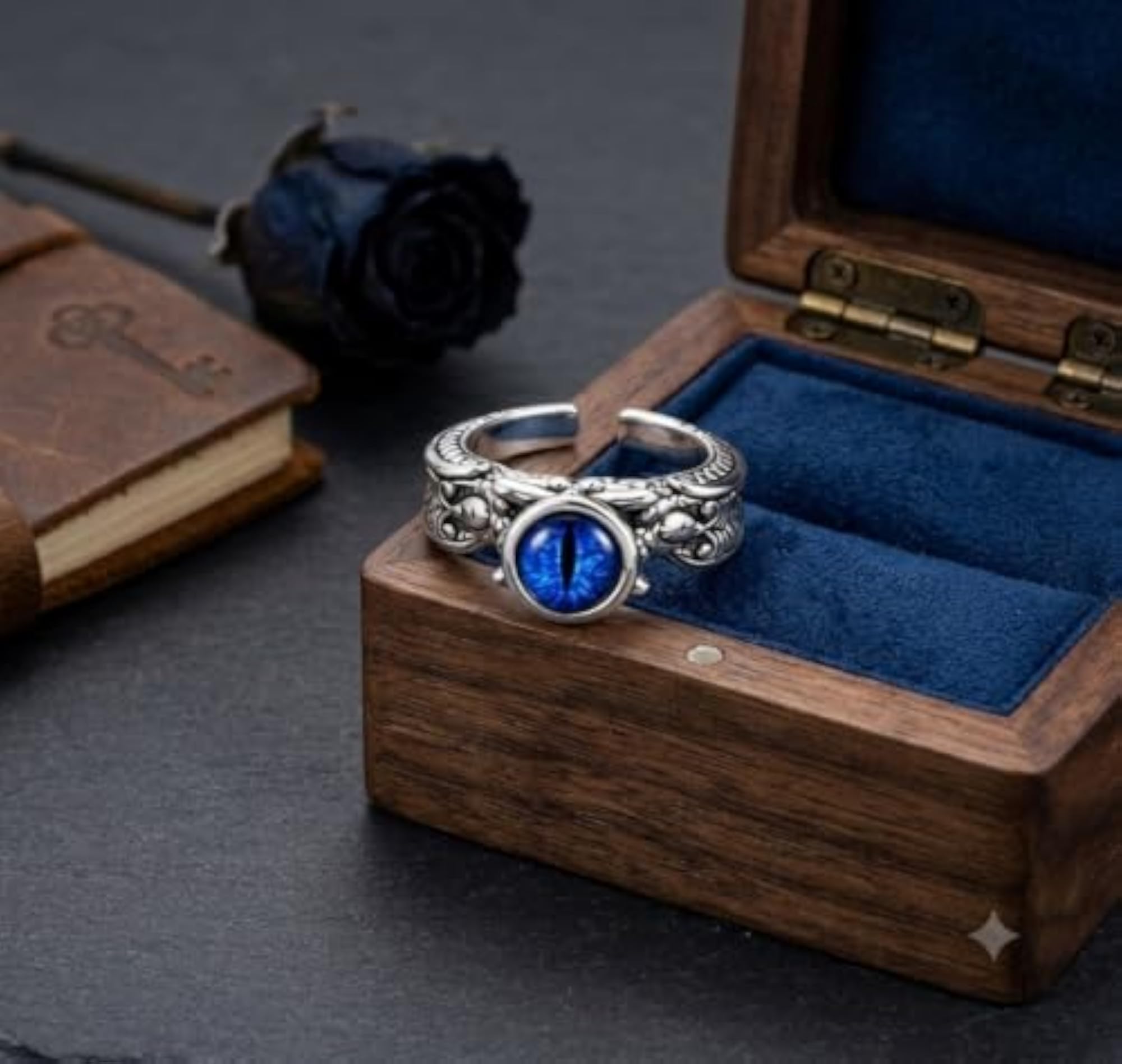 Men's Gothic Vintage Blue Dragon Eye Stainless Steel Ring