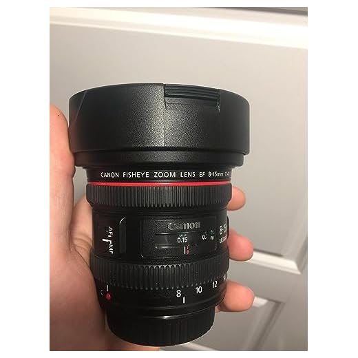 Canon EF 8-15mm Fisheye Lens