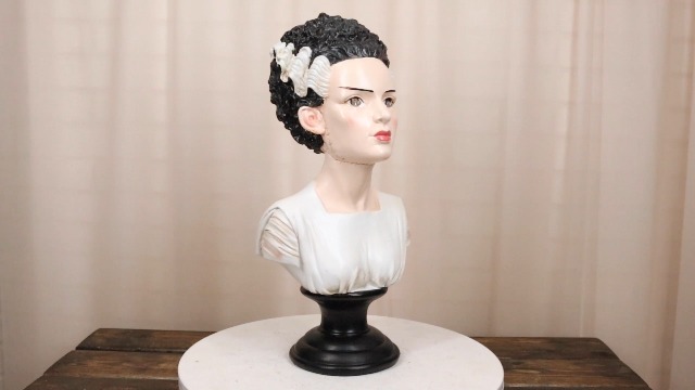 Amazon.com: Ebros Gift Day of The Dead The Bride of Frankenstein