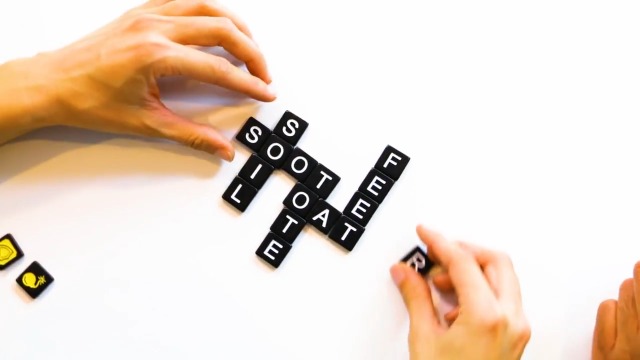 Bananagrams Party Edition view 2