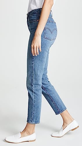 Levi's Women's Premium Wedgie Icon Fit Jeans4