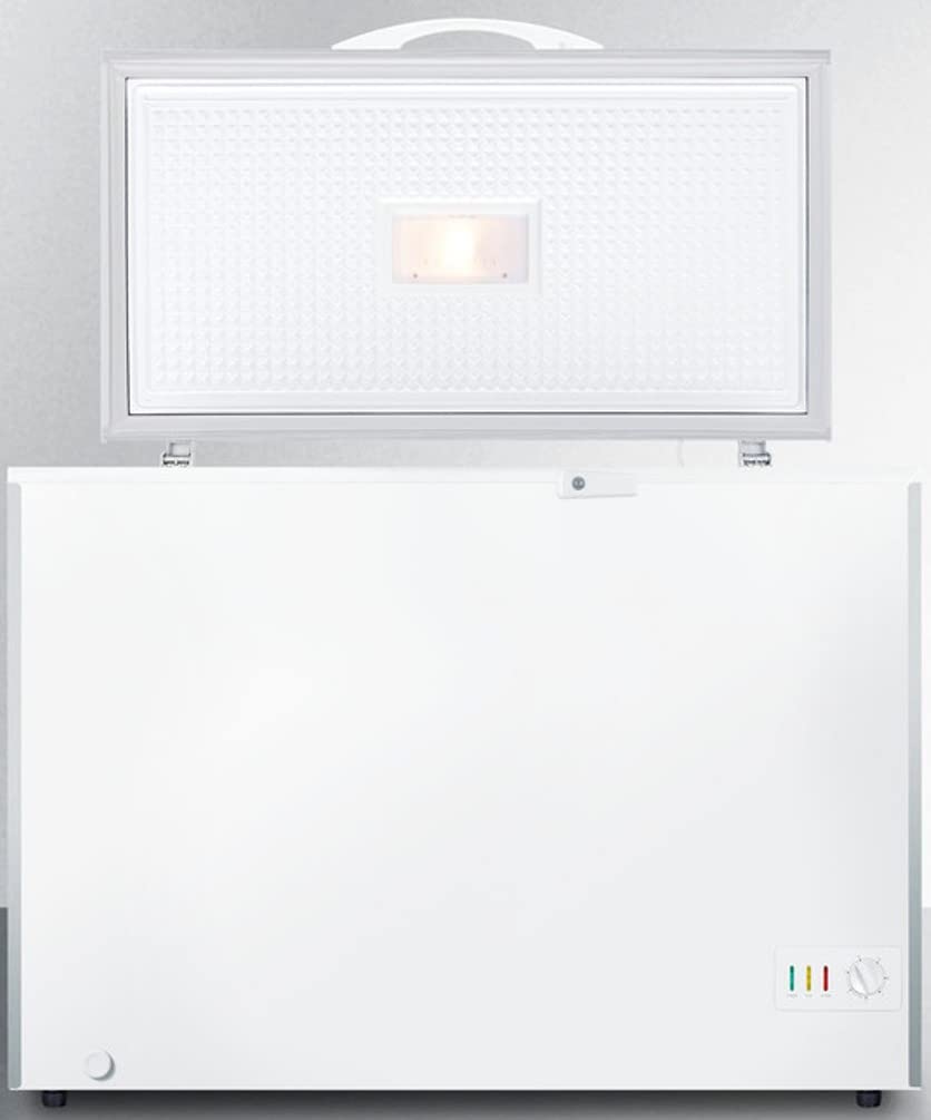 Summit Appliance Scfm103sl Commercially Listed 10 Cu.Ft. Chest Freezer In White With Stainless Steel Corner Guards, Manual Defrost, Stainless Steel Look Lid, Interior Light, And Lock on Fridge.com - View 2