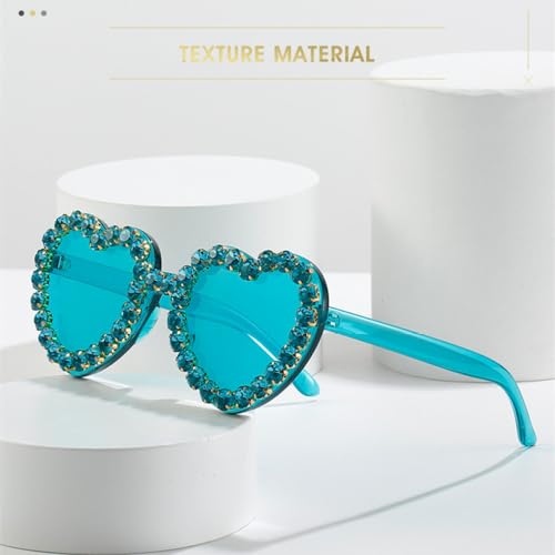 Lunettes à la mode pour sublimer votre style cet été facilement