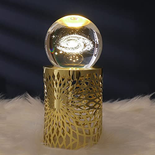 Mejores review On-line Muebles Infantiles coloridos para comprar online. 28 Luces nocturnas 3D Galaxy Crystal Ball Mesita de noche Lámpara de noche con base de metal blanco cálido, decoración de fantasía, lámpara de proyección para niños, regalos...