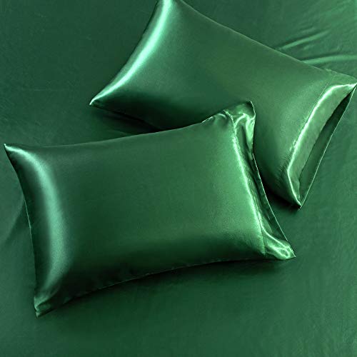 Image of SiinvdaBZX 3-Piece Set Satin Full Fitted Sheet & 2 Pillowcase, Emerald Green Silky Soft Fitted Bottom Sheet, Wrinkle Free, Fade Resistant, Deep Pocket Bed Sheet (Deep Up to 15 inch)
