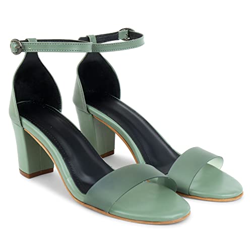 Image of Comfort Meets Style: Women's Sandals for All-Day Wear