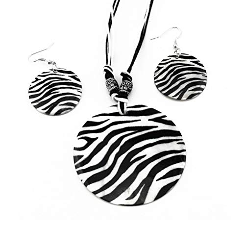 Vuemsnzz Shell Pendant Necklace Earring Set, Black White Adjustable Choker Necklace Women Classical Gothic Boho Swether Chokers (Black White)