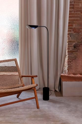 Lámpara de pie negro mate LIGGERA para iluminar rincones oscuros 2