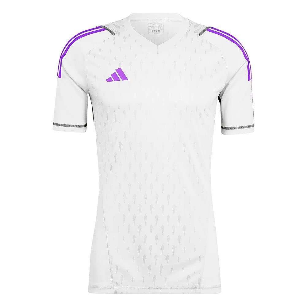 adidasMen's T-Shirt