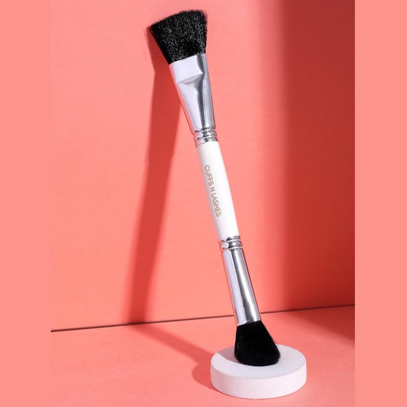 Image of Angled Contour Brush & Flat Contour Brush 02