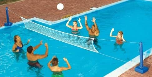 Swimline Red de voleibol deportiva de nailon resistente para piscina al aire libre con pelota y soportes con peso (paquete de 4)