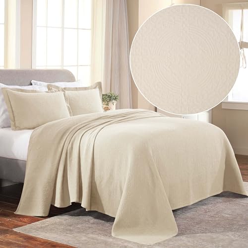 Superior Cotton Fleur De Lis Bedspread Set, Warm Blankets, All-Season Bedding, Bedroom Decor, Decorative Boho Medallion Coverlet, Includes 1 Bedspread, 1 Pillow Sham, Twin, Ivory