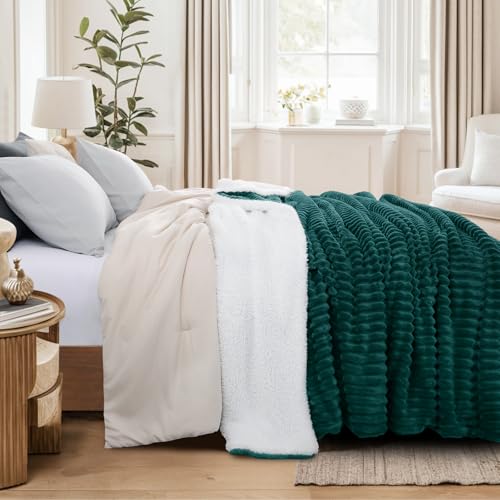 Aisbo Dicke Cord Sherpa Decke Dunkelgrün - Warme Kuscheldecke Flauschig 150x200 cm XL Winter Plüsch Kuscheldecken als Sofadecke Couchdecke… – Ansicht 9