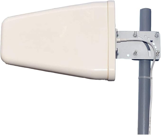 Wideband Directional Antenna 7002700 MHz,11 dBi Yagi High Gain 3G/4G