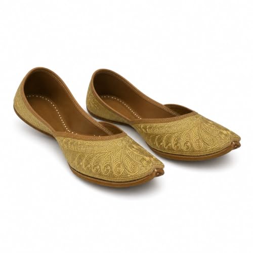 Image of Gold Bridal Flats Wedding Shoes Indian Punjabi Jutti Mojari Designer Shoes