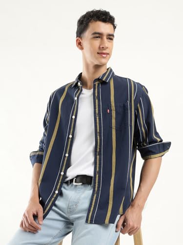 Image of Levi's Men Cotton Checkered Slim Fit Shirt