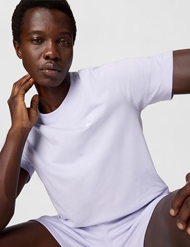Image of Nike Men's Sportswear Club T-Shirt