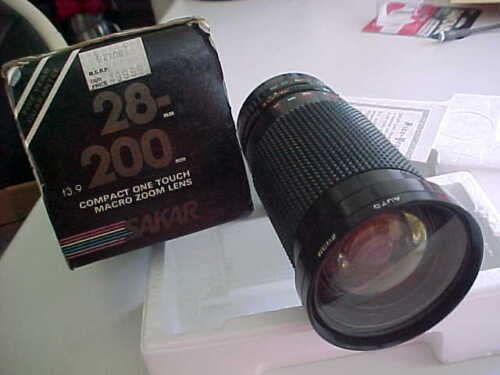 Amazon.com : Sakar 28-200 f4.0 One-Touch Lens for Canon FD Mount