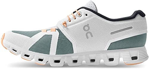 Image of On Women's Cloud 5 Sneakers
