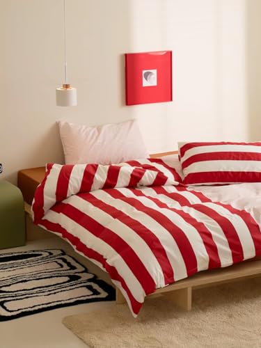 Housse de couette à rayures rouges pour moderniser une chambre d'ado lassé - 3