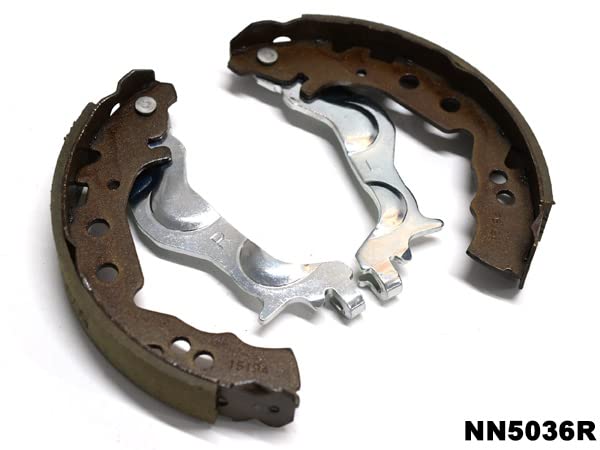 Amazon | 曙(アケボノ) ブレーキシュー リア側 リアシュー前後 NN5036F