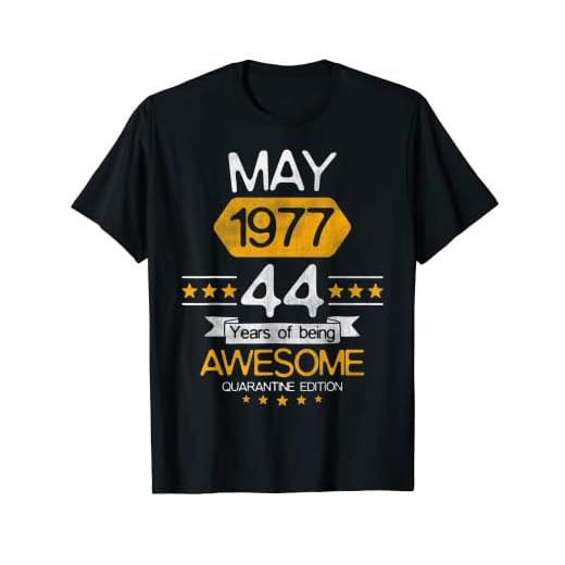 44 años de edad, regalo de mayo de 1977, traje de cuarentena de 44 cumpleaños Camiseta