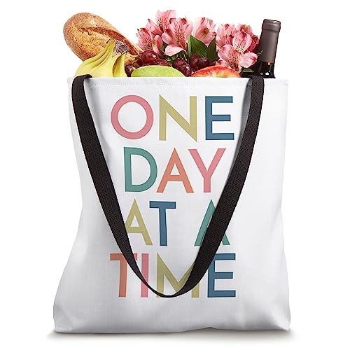 Bolso tote con lema de recuperación 'Un día a la vez' miniatura 4