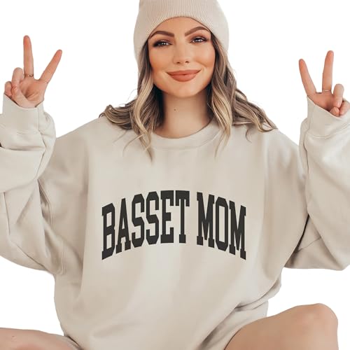Basset Mom Varsity Sweatshirt, Cute Basset Hound Pet Parent Sweater, Basset Dog Mom Gift, Dog Lover Shirt, Unisex Womens Crewneck Sweatshirt