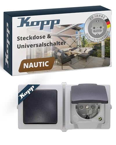 Kopp NAUTIC Wechselschalter-Steckdosen-Kombination in Grau - Sichere Aufputz-Steckdose mit Deckel & erhöhtem Berührungsschutz - Waagrechter IP44 Feuchtraum-Aufputz-Schalter mit Steckdose 16A / 250V~