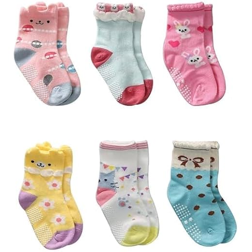 Anti Skid Dotted Girls Cotton Crew Socks