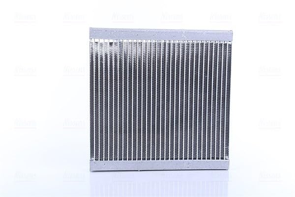 NISSENS 92381 Évaporateur de climatisation avec tuyau