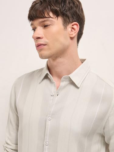 Image of THE BEAR HOUSE Men's Blue Slim Fit Cotton Checkered Shirt