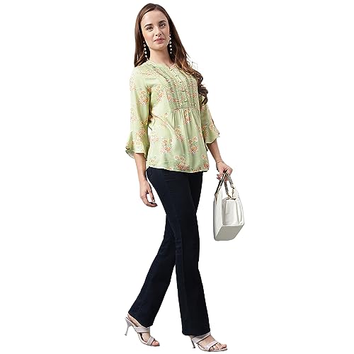 Image of Latin Quartres Women's Green V-Neck Long Sleeve Solid Top