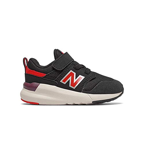 New Balance Boy's 009 V1 Sneaker2