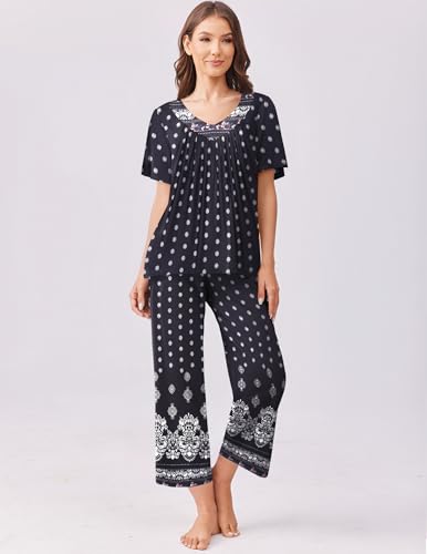 Ekouaer Women's Capri Pajama Set Short Sleeve Top and Pants 2 Piece Sleepwear Floral Print Ladies Pjs Sets2