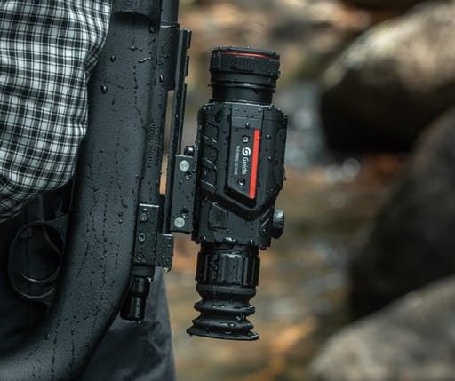 GuliTech TR Series Thermal Imaging Scope being used in wet conditions