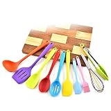 Fácil de limpiar y almacenar: nuestro juego de utensilios de cocina para cocinar es muy fácil de limpiar. La superficie lisa solo debe enjuagarse con agua limpia, luego limpiarse con toallas de papel o esponjas, colgarse en el estante de almacenamiento para que se seque de forma natural. no ocupa el espacio de su cocina.